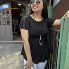 Polera Karla negro modal algodon manga corta vuelo