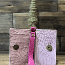 Billetera mini cuero corazon alado rosado fucsia 2 cuerpos