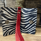 Billetera mini cuero corazon alado cebra rojo 2 cuerpos