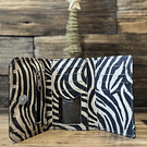 Billetera cuero corazon alado negro rojo cebra  3 cuerpos