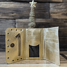 Billetera cuero corazon alado dorado fucsia 3 cuerpos