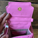 Porta celular tarjetero Lilas fucsia texturado