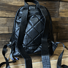 Mochila Lilas negro con bordado