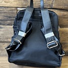 Mochila Lilas negro con asa y cierres 