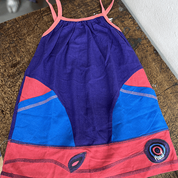 Vestido kisu niña pabilo bolsillo morado coral lino