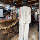 Conjunto pantalon + blusa beige