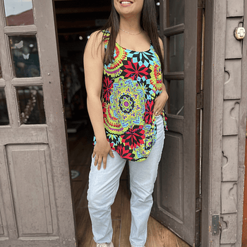 Top Tyty sin mangas maldalas mulricolor verde