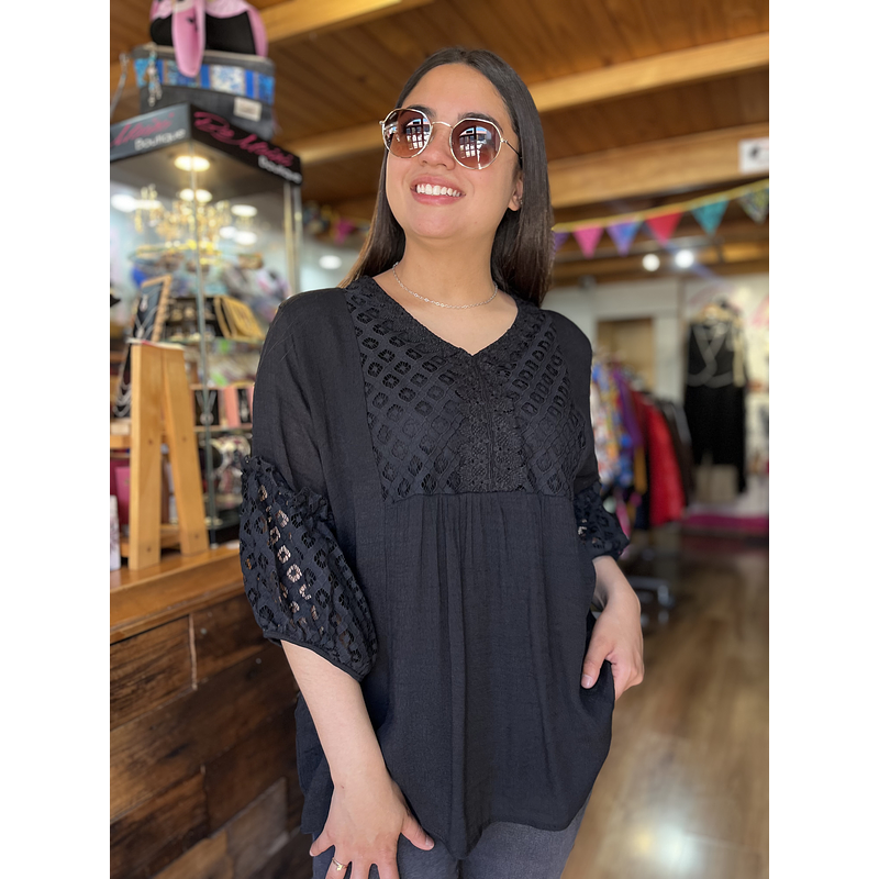 Blusa lino encaje negro manga globo
