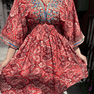 Vestido India kaftan gold rojo manga mariposa