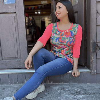 Polera Maria rosado chicle con pretina y mangas 3/4