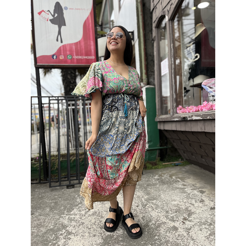 Maxi vestido India seda patchwork verde fucsia manga mariposa