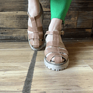 Sandalia cuero envejecido camel correas 