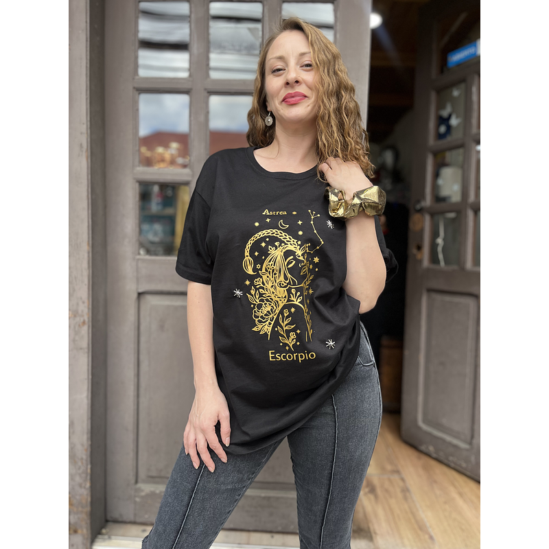 Polera Astrea zodiaco Escopio manga corta 