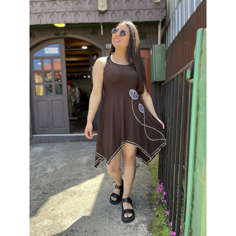 Vestido kisu midi asimetrico cafe algodon sin mangas