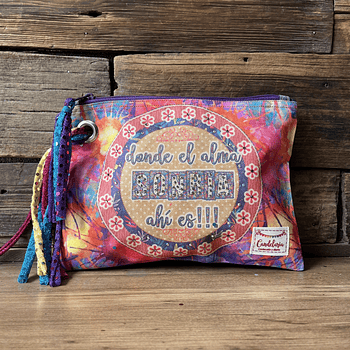 Estuche XL "Donde el alma sonria, ahi es" sublimado con strass