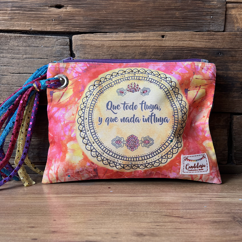 Estuche XL Que todo fluya y que nada influya sublimado variedad de colores