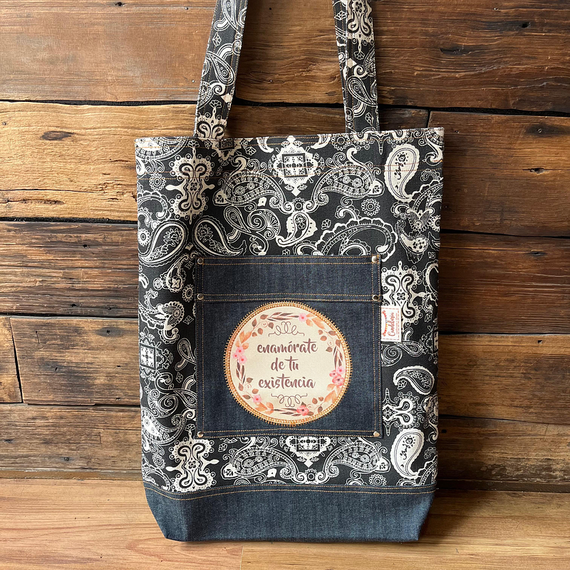 Tote Bag Enamorate de tu existencia negro y blanco