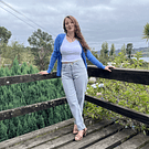 Cardigan spandex celeste cielo con botones dorados