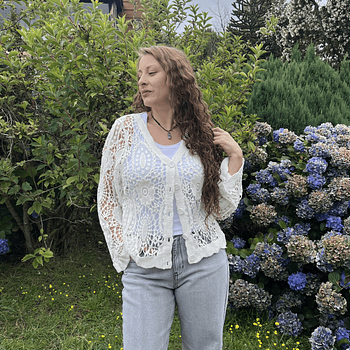 Cardigan macramé blanco con botones