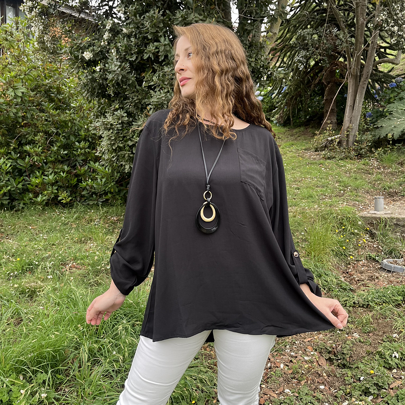 Blusa gasa negro botones espalda manga roll up