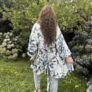 Kimono India seda con lazo y bolsillos crema azul