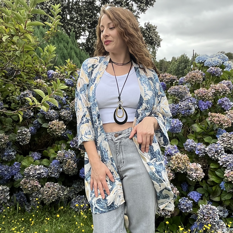 Kimono India seda con lazo y bolsillos crema azul