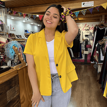 Blazer tapado amarillo manga corta