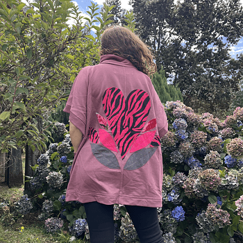 Chaqueton Ultravioleta Paty malva corazon cebra con cierre
