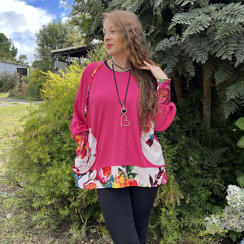 Poleron Ultravioleta Olivia algodon fucsia blanco floral