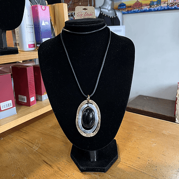 Collar doble ovalo plateado con piedra cordon con extension