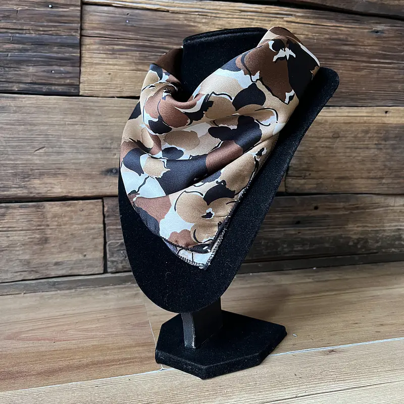 Pañuelo seda 50*50 cms floral cafe