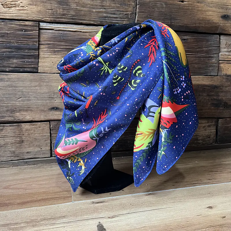Pañuelo seda 90*90 cms aves y bichitos azul