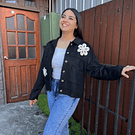 Chaqueta gamuza negro flor bordada 