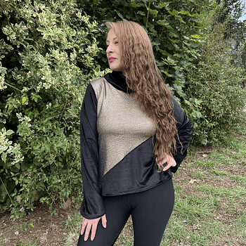 Poleron con cuello velvet negro gold