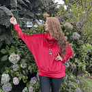 Poleron murcielago cuello velvet rojo encaje