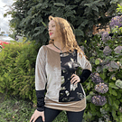 Poleron Mariela velvet beige negro diseño