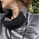 Poleron Alejandra velvet gris encaje negro plata