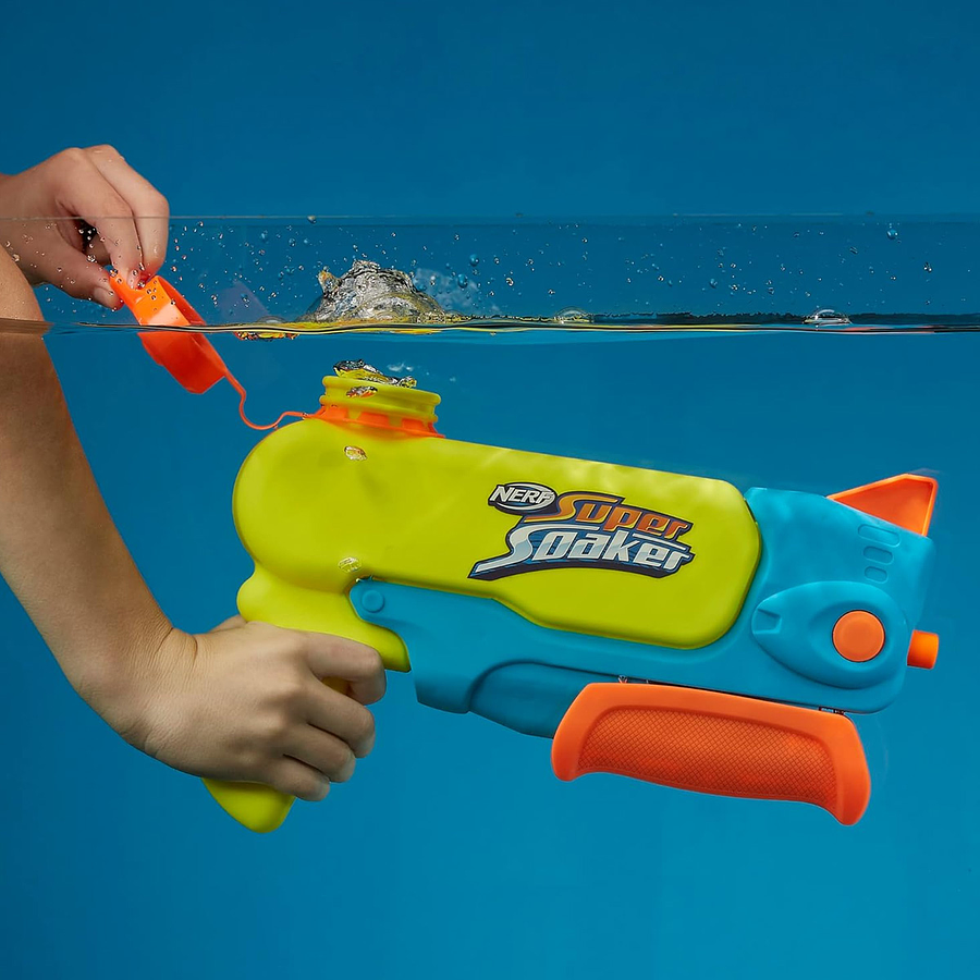 Lanzador de Agua Nerf Supersoaker Wave Spray Hasbro F6397