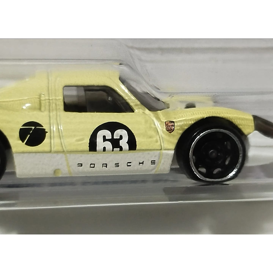 Hot Wheels - 2025 HW Race Day 3/10 Porsche 904 Carrera GTS 100/250 Amarillo Palido