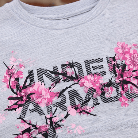 Polera Mujer Under Armour Floral Wordmark Graphic 1365139-011 | Ligera, Cómoda y Usable