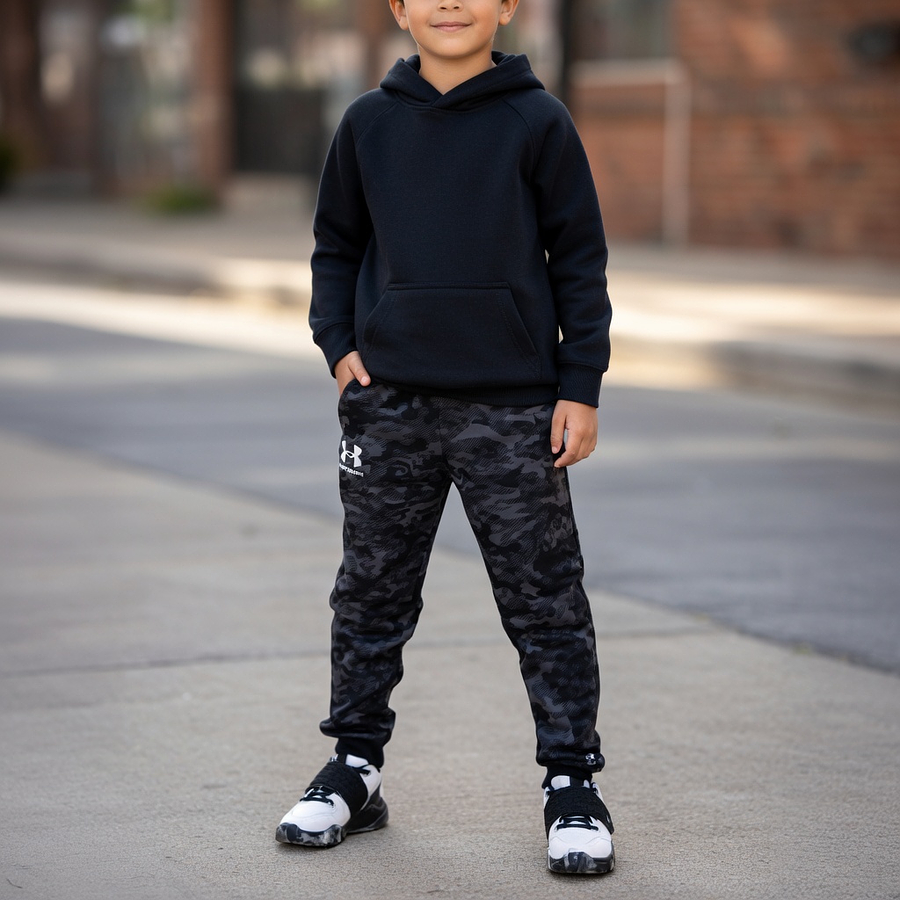 Pantalón Buzo Niño Under Armour Rival Fleece ABC Camo 1366307-001 | Calor Cómodo con Diseño Funcional