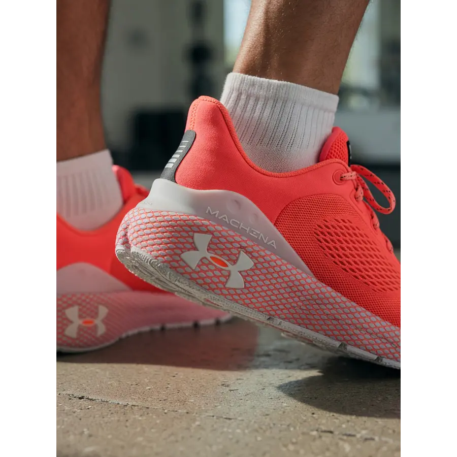 Zapatillas Running Hombre Under Armour HOVR Machina 3 3024899-600 – Rendimiento Real con Amortiguación Inteligente