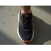Zapatillas Running Hombre Under Armour Versurge 3028372-003 – Comodidad y Versatilidad para Running Diario