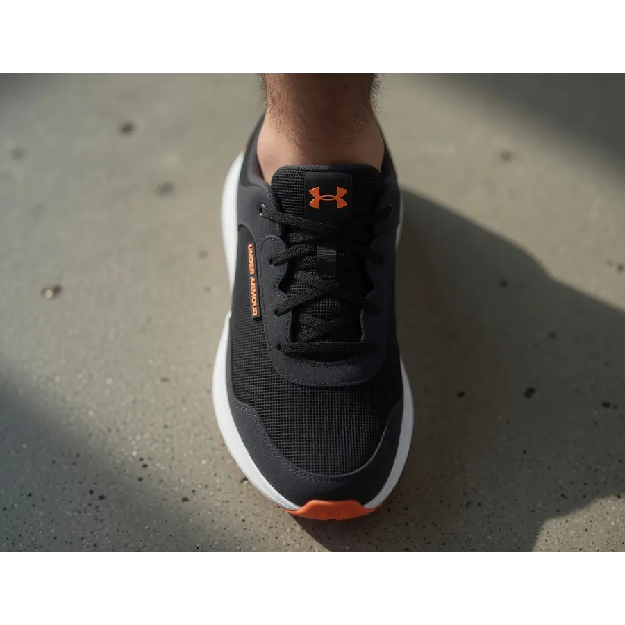 Zapatillas Running Hombre Under Armour Versurge 3028372-003 – Comodidad y Versatilidad para Running Diario