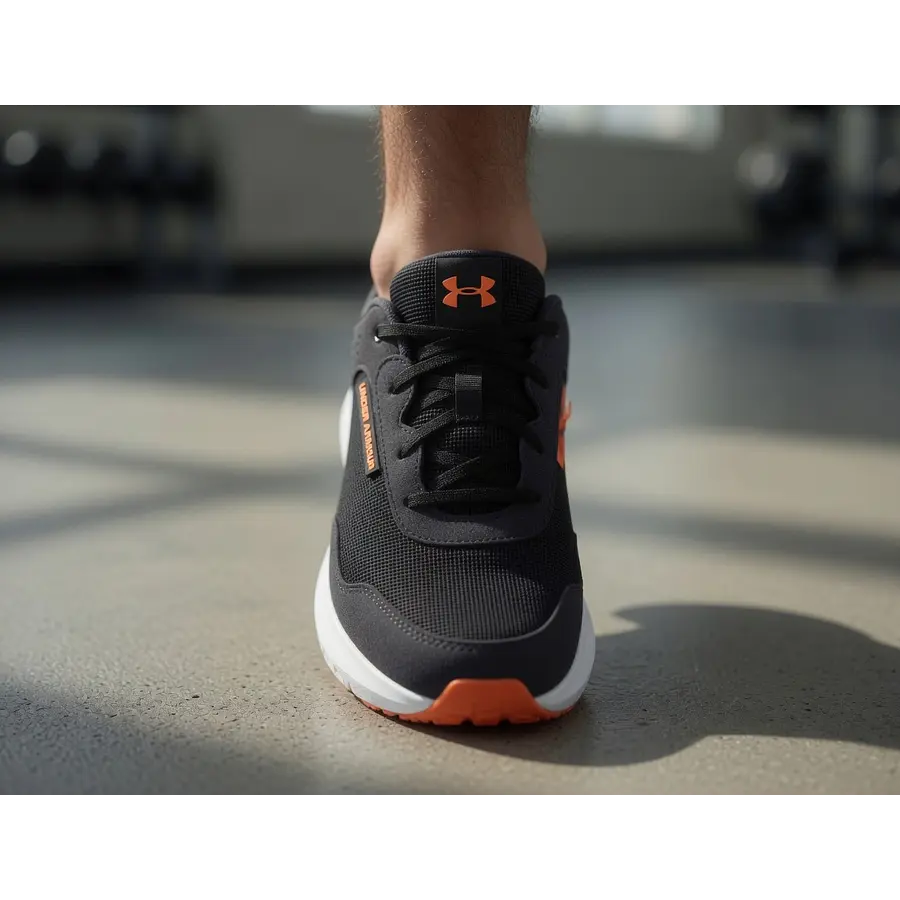 Zapatillas Running Hombre Under Armour Versurge 3028372-003 – Comodidad y Versatilidad para Running Diario
