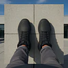 Botas Hombre Under Armour 695 HOVR Cuero Premium 3028376-001 – Comodidad Urbana y Máxima Durabilidad