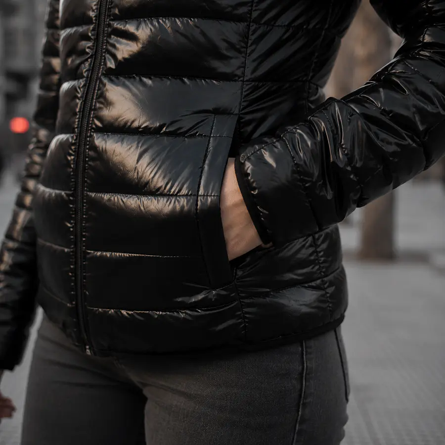 Parka Mujer Northland Isa Microloft Black Abrigo Térmico Liviano para Invierno y Outdoor