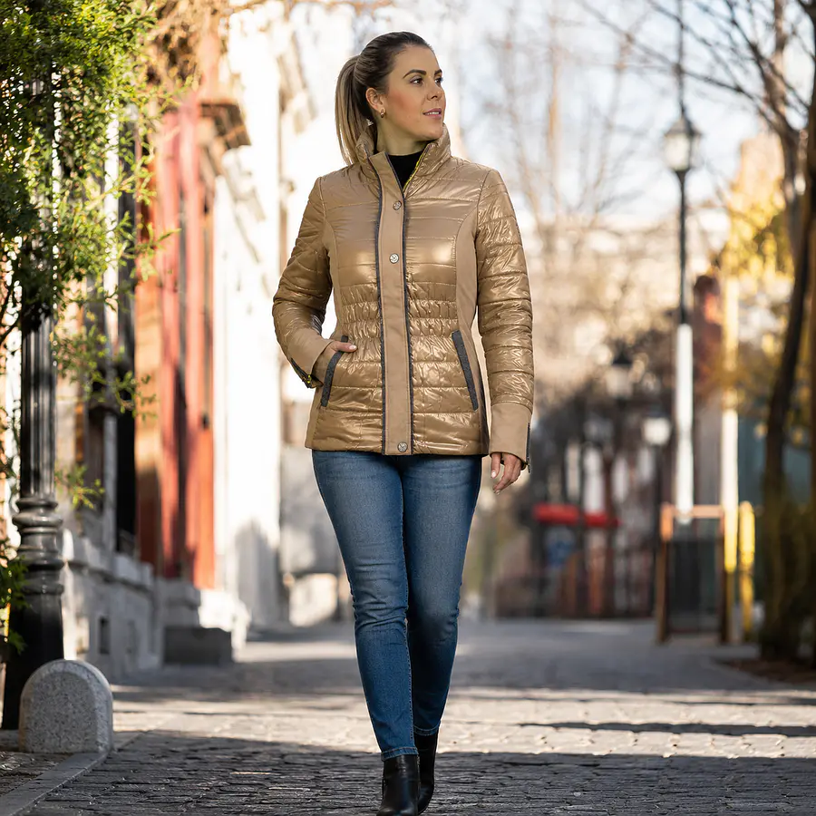 Parka Mujer Northland Zilli Microloft Camel | Abrigo Premium Slim Fit con Microloft y Diseño Europeo