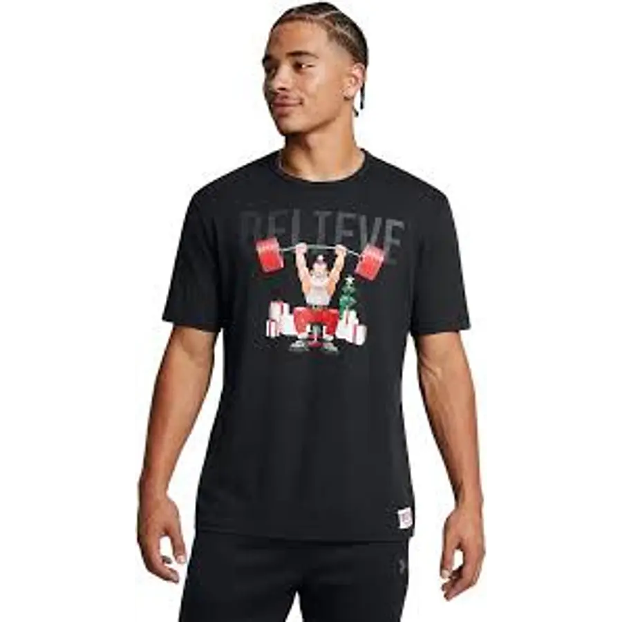 Polera Under Armour Project Rock Red One Believe Hombre Negra 6003011-001