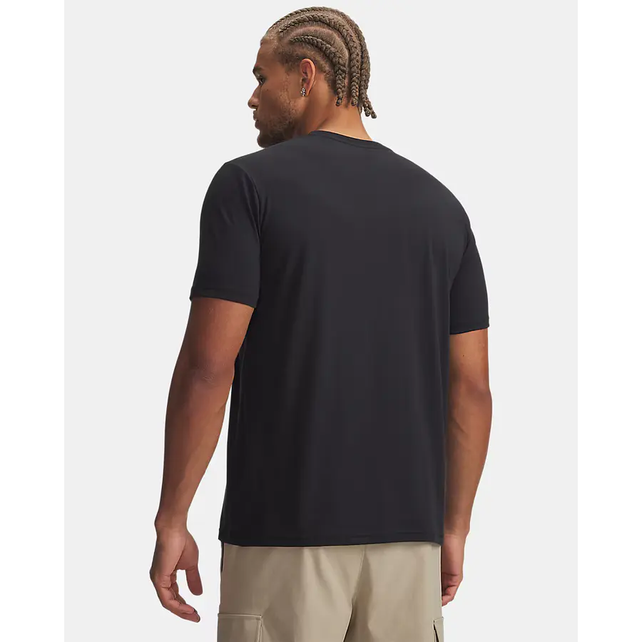 Polera Under Armour Project Rock Iron Paradise Hombre Negra 6011001-001 | Algodón Premium Training